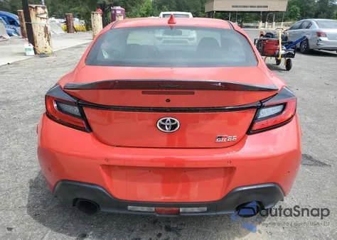 2023 Toyota Gr 86 Premium z USA, uszkodzony, nr VIN JF1ZNBF10P8757356